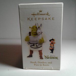 Ornament Hallmark Keepsake: Shrek, Donkey, and Puss in Boots set of 2 2006